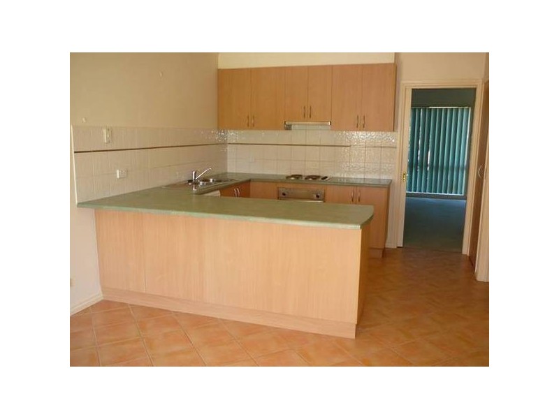 1/9 Finch Rd., Werribee South VIC 3030