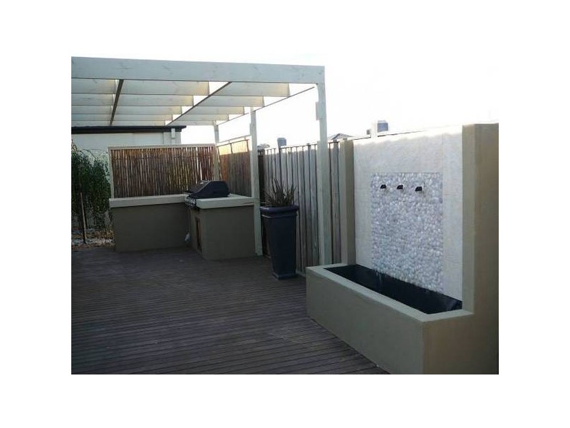 32 Urban Drive, Truganina VIC 3029