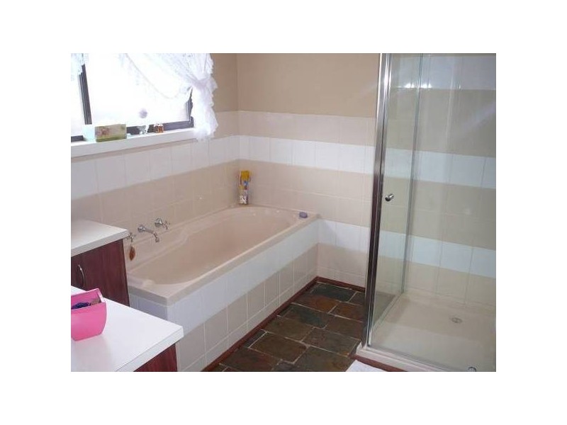 92 Hogans Road, Hoppers Crossing VIC 3029