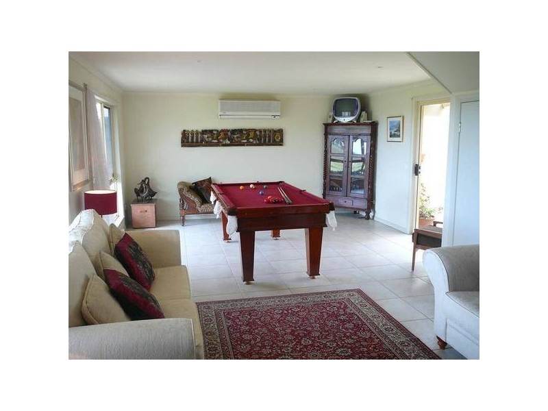 10 Bates Road, Little River VIC 3211