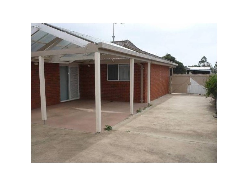 1 Thoroughbred Avenue, Werribee VIC 3030