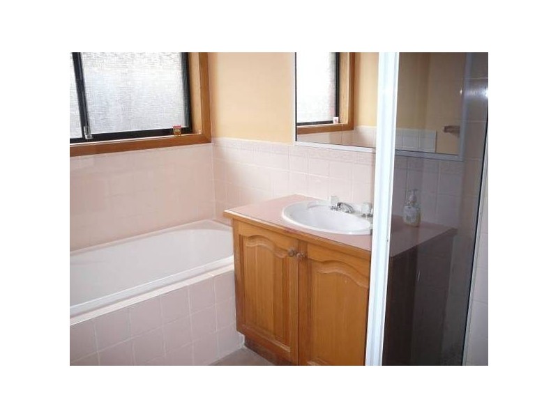 11 Greenshank Court, Werribee VIC 3030