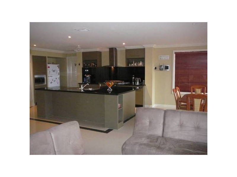 48 Baden Powell Drive, Tarneit VIC 3029