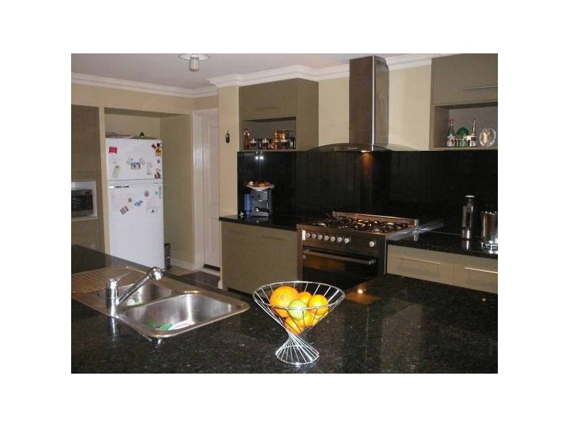 48 Baden Powell Drive, Tarneit VIC 3029