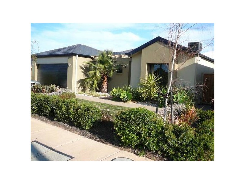 32 Urban Dr., Truganina VIC 3029