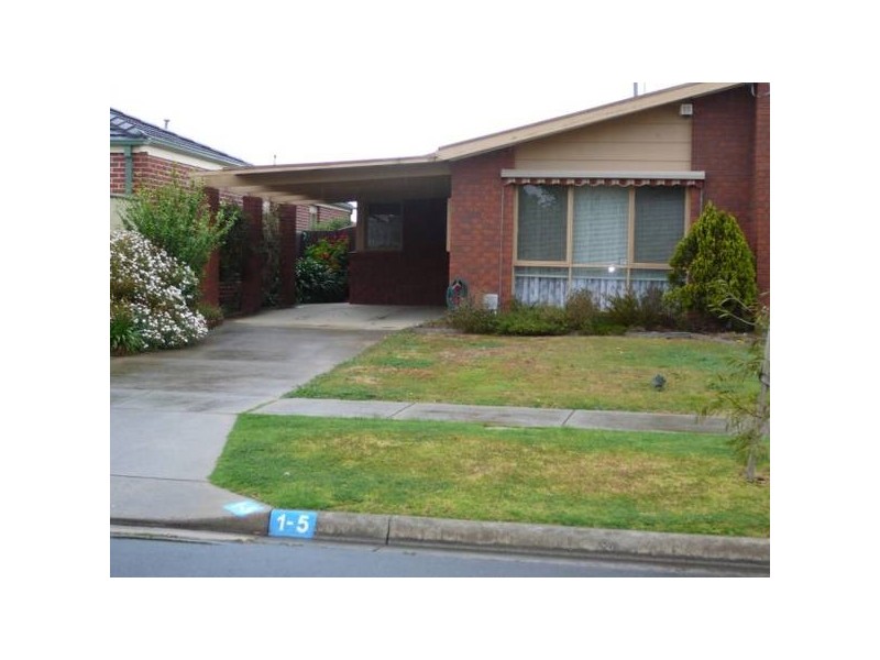 1/5 Enfield Avenue, Werribee VIC 3030
