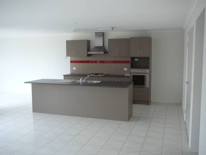 5 Devon Lane, Tarneit VIC 3029