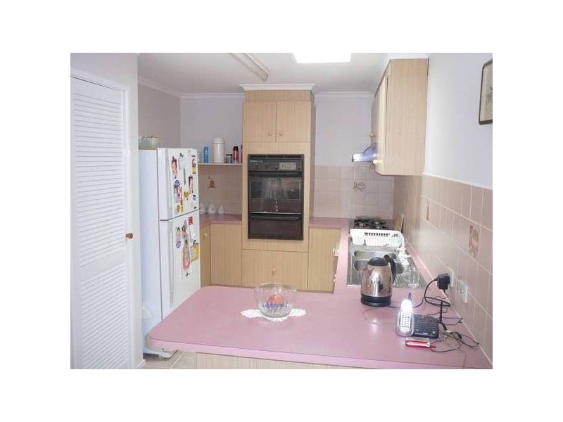 1/2 Bartlett Crescent, Hoppers Crossing VIC 3029