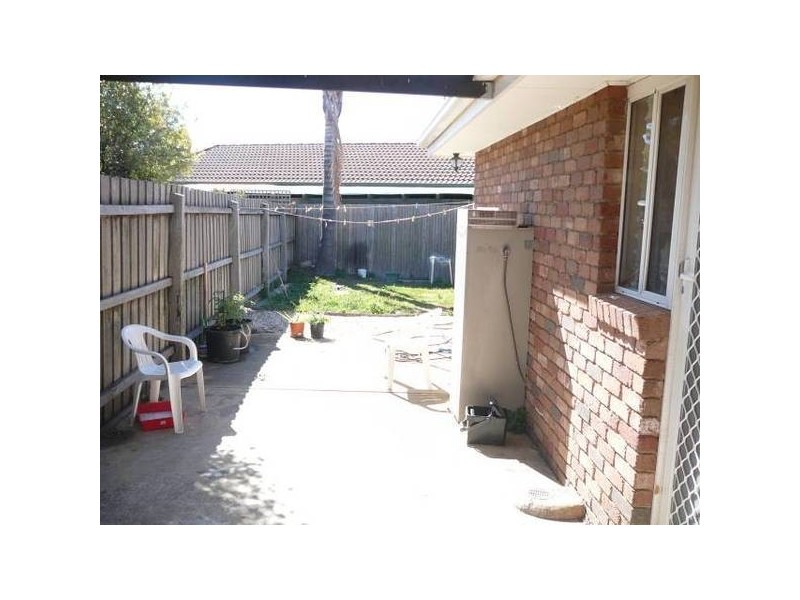 1/2 Bartlett Crescent, Hoppers Crossing VIC 3029