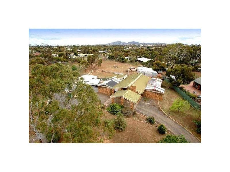 14 McLeans Road, Little River VIC 3211