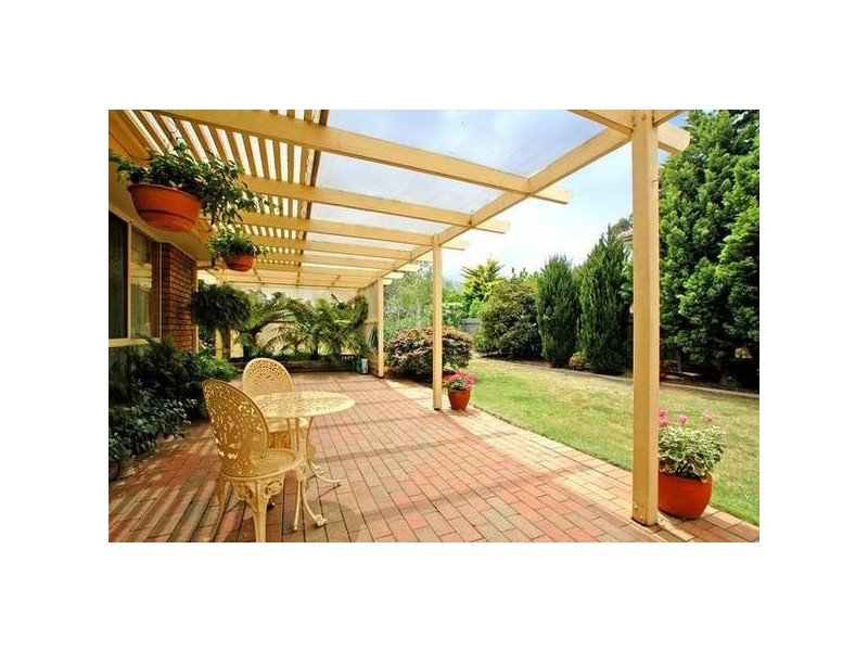 6 Westleigh Drive, Werribee VIC 3030