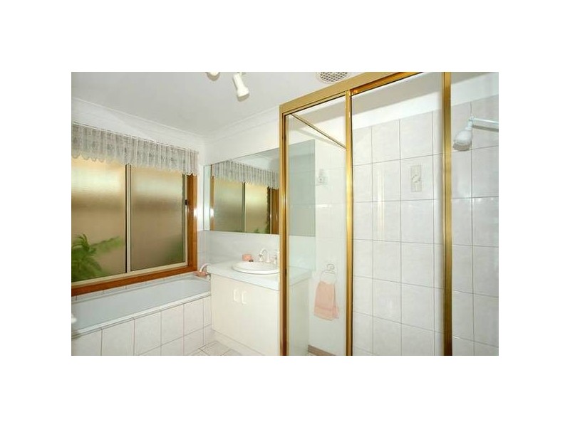 6 Westleigh Drive, Werribee VIC 3030