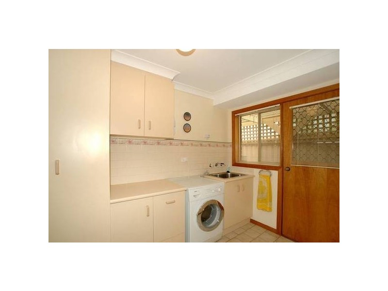 6 Westleigh Drive, Werribee VIC 3030