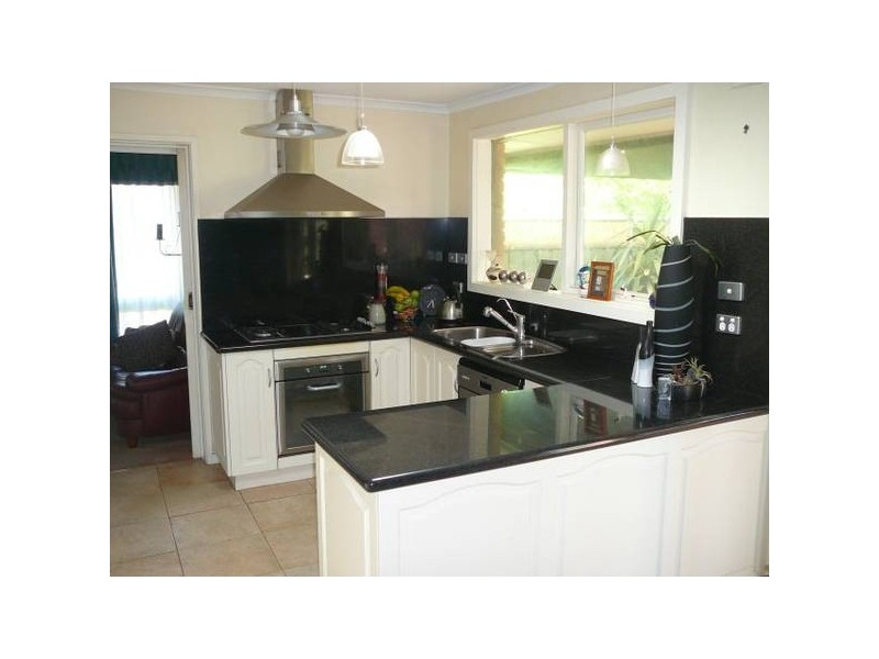 30 Huntingfield Drive, Hoppers Crossing VIC 3029