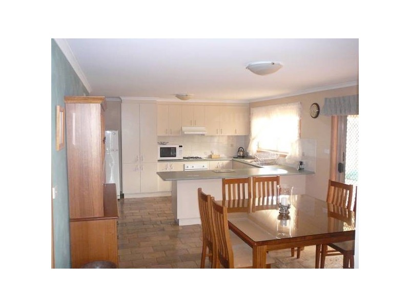 24 Briardale Drive, Werribee VIC 3030