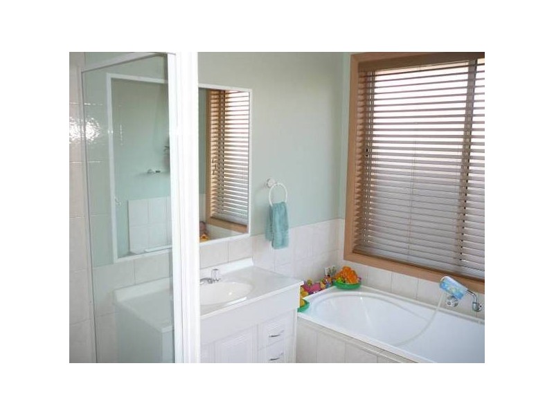 24 Briardale Drive, Werribee VIC 3030