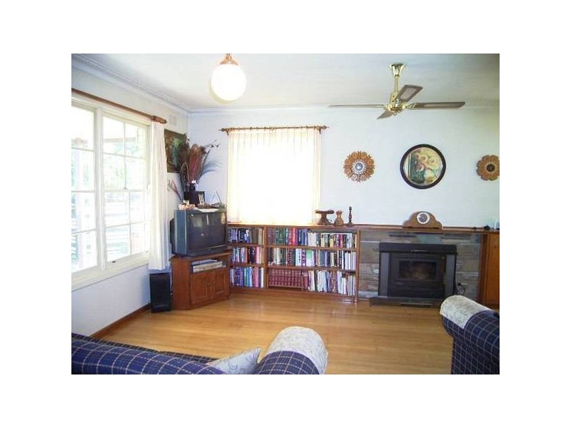 32 Whiton Grove, Wyndham Vale VIC 3024