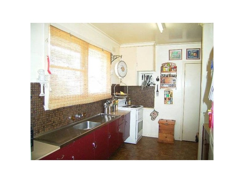 32 Whiton Grove, Wyndham Vale VIC 3024