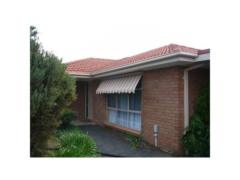 12 Greenshank Crt, Werribee VIC 3030