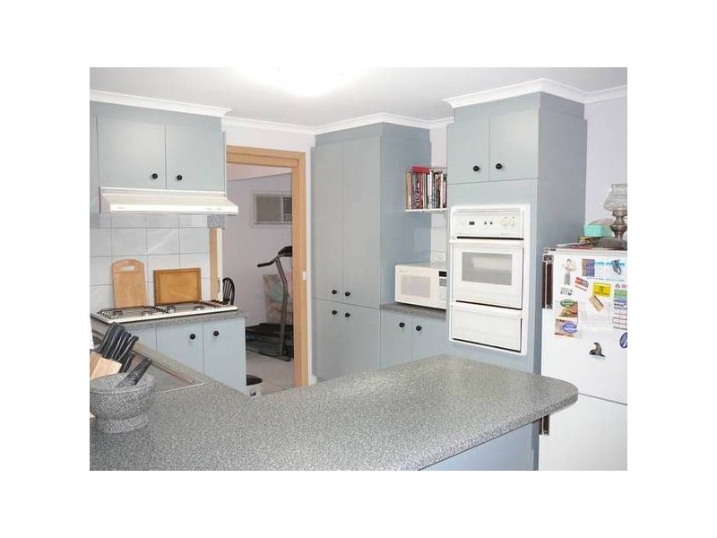 12 Greenshank Crt, Werribee VIC 3030