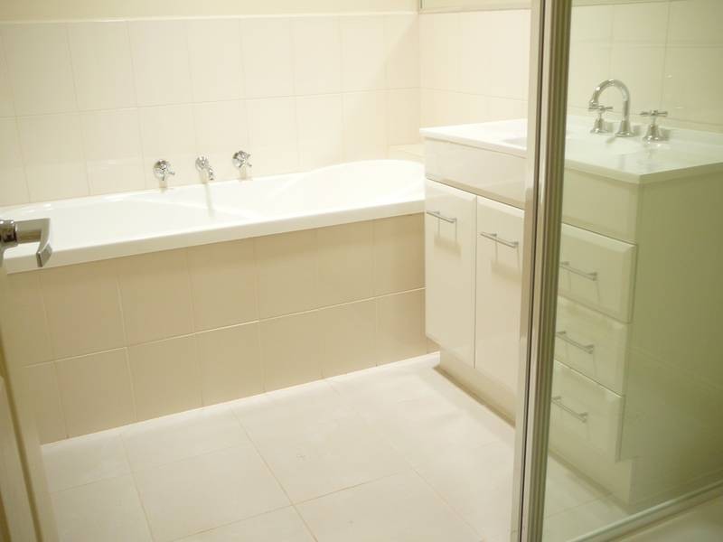 6/6-10 Latham Street, Werribee VIC 3030