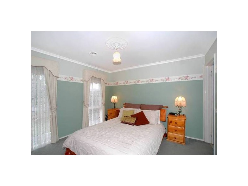 32 Birch Court, Wyndham Vale VIC 3024