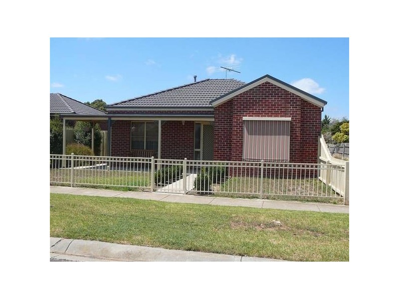 1/26 Greaves Street, Werribee VIC 3030
