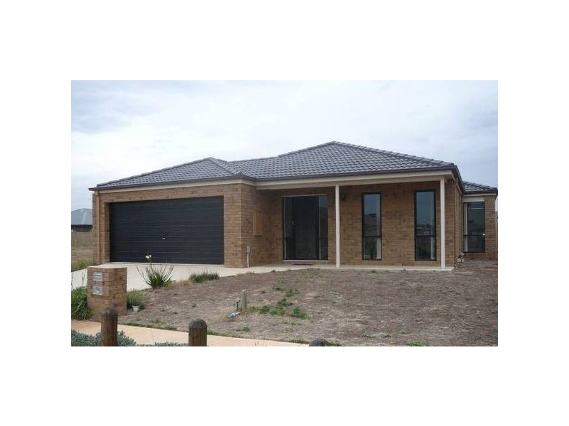 9 Spoonbill Close, Truganina VIC 3029