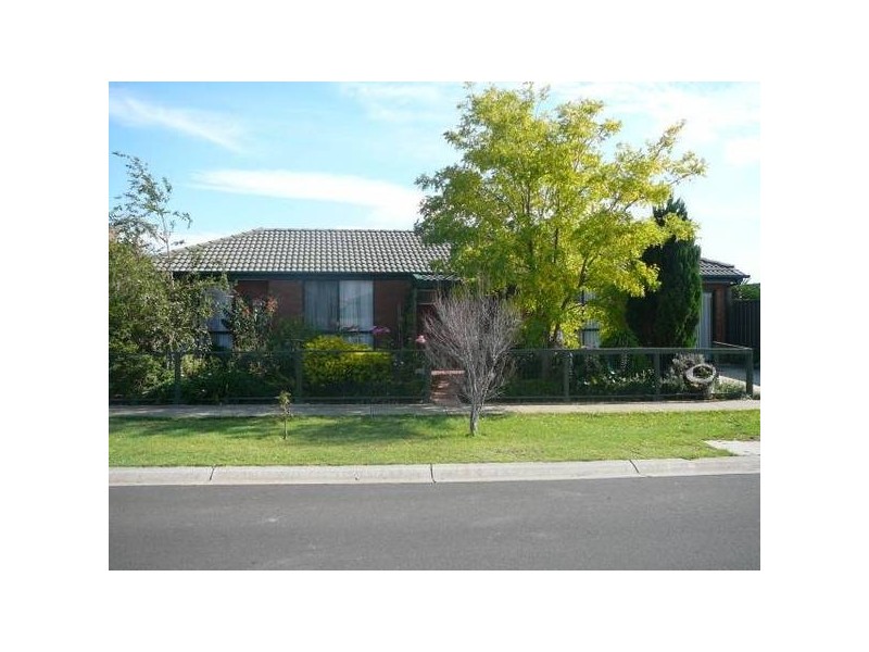 10 Alsace Avenue, Hoppers Crossing VIC 3029
