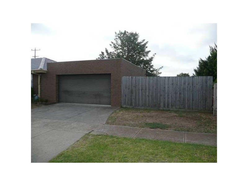 252 Greaves Street North, Werribee VIC 3030