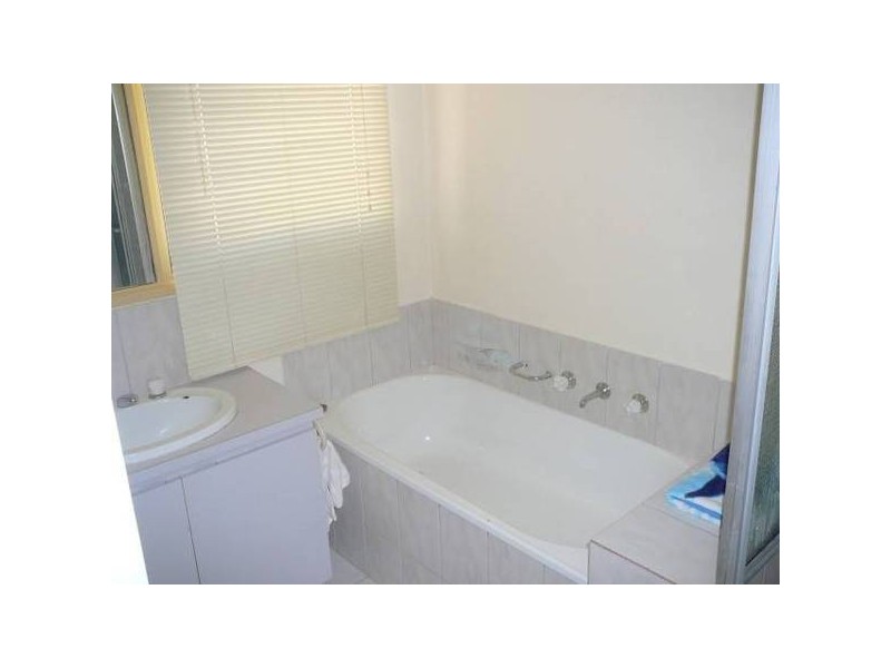 252 Greaves Street North, Werribee VIC 3030