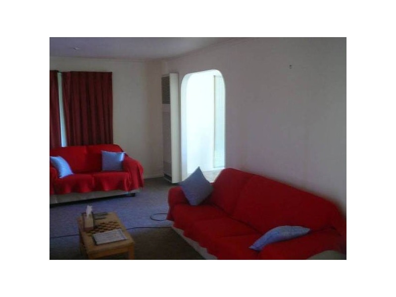 252 Greaves Street North, Werribee VIC 3030