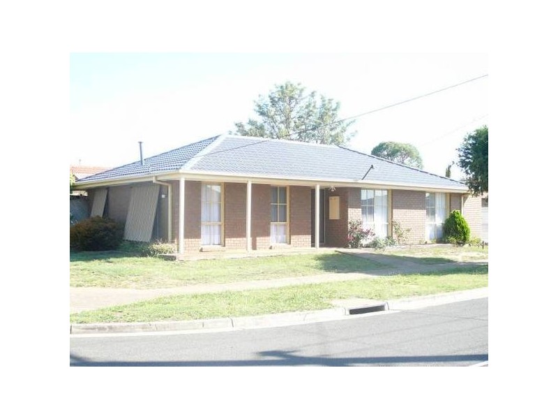 252 Greaves Street North, Werribee VIC 3030