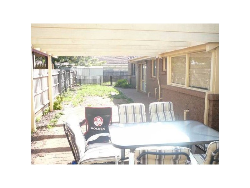 252 Greaves Street North, Werribee VIC 3030