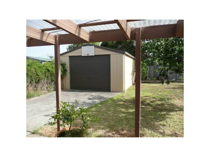 2 Kimberley Road, Werribee VIC 3030