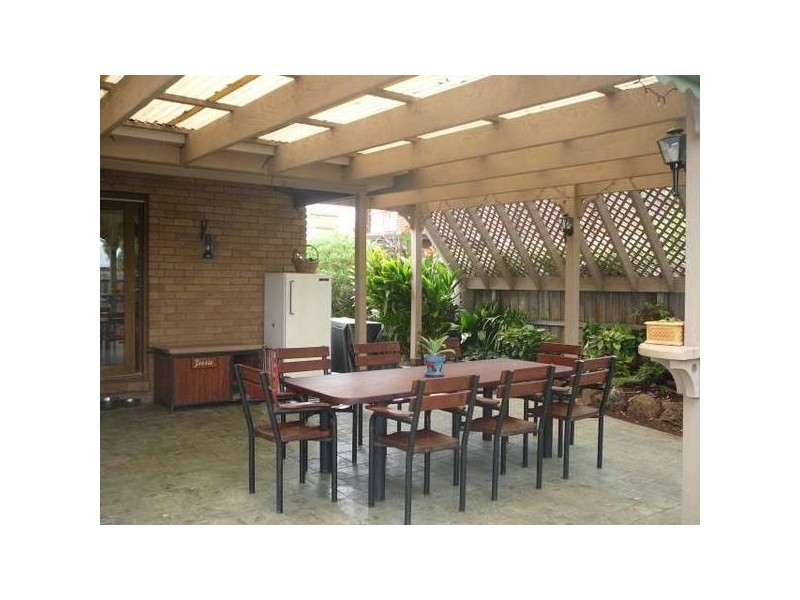 15 Mossfiel Drive, Hoppers Crossing VIC 3029