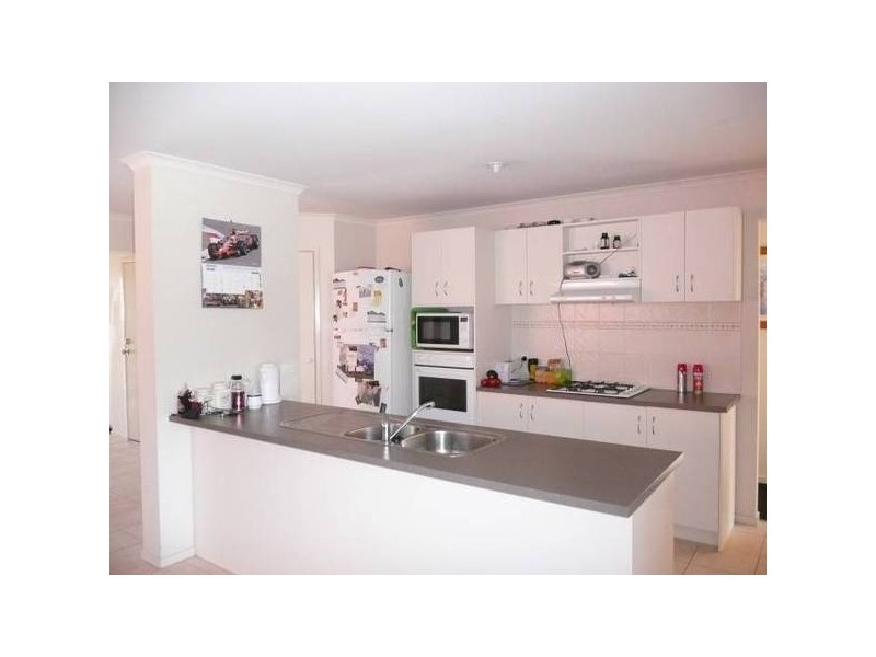 70 Baden Powell Drive, Tarneit VIC 3029