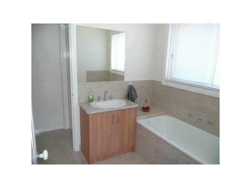 41 Jade Crescent, Wyndham Vale VIC 3024