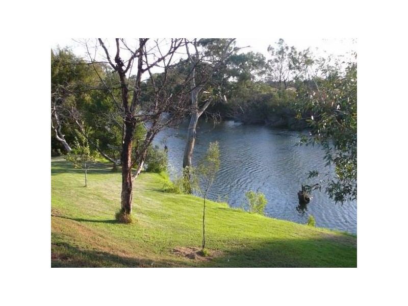 13 Melpomene Boulevard, Tarneit VIC 3029