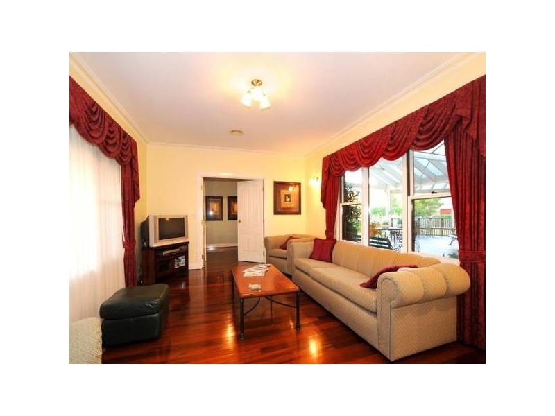 15 Willow Tree Drive, Werribee VIC 3030