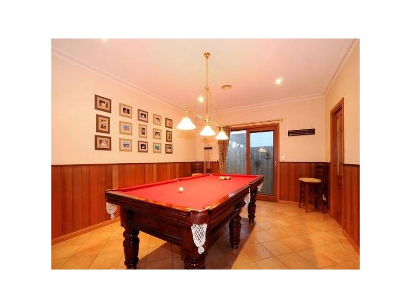 15 Willow Tree Drive, Werribee VIC 3030