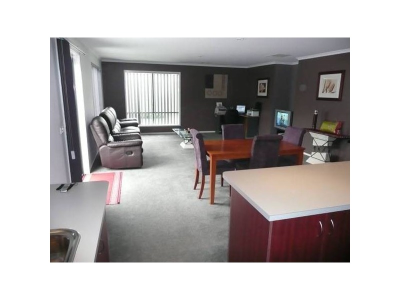 8 Nichollii Court, Wyndham Vale VIC 3024