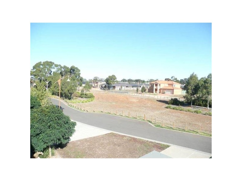 35 Almond Close, Werribee VIC 3030