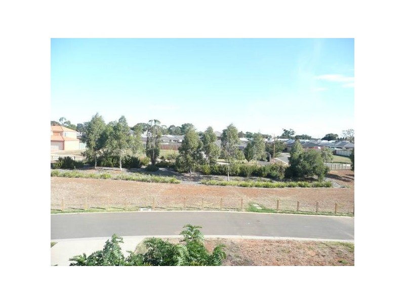 35 Almond Close, Werribee VIC 3030