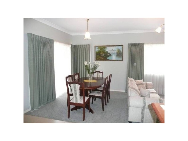 8 Atrium Drive, Tarneit VIC 3029