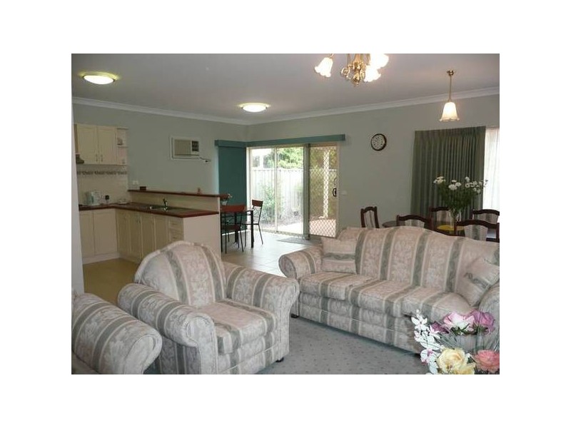 8 Atrium Drive, Tarneit VIC 3029