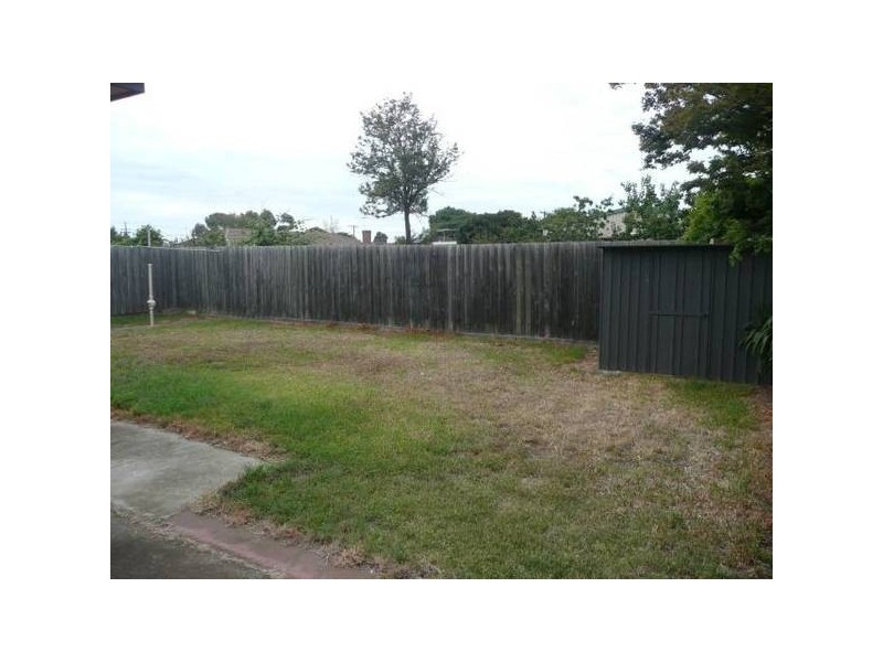 3 Elizabeth Avenue, Werribee VIC 3030