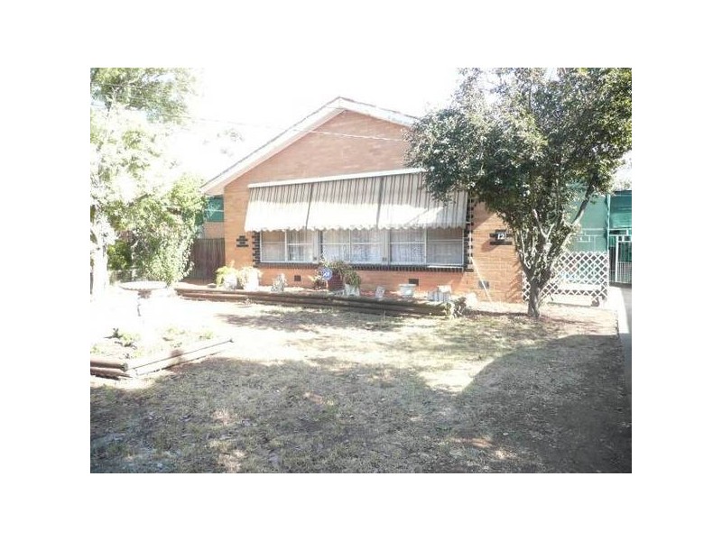 12 Kaye Crescent, Laverton VIC 3028