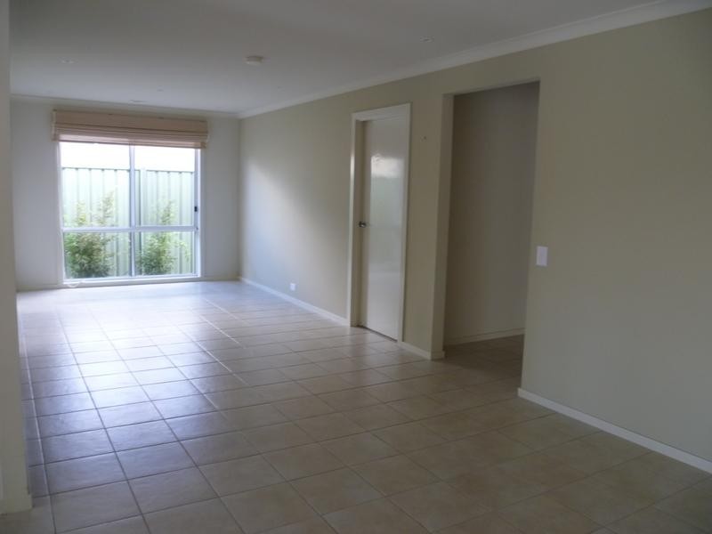 4 Jade Crescent, Wyndham Vale VIC 3024