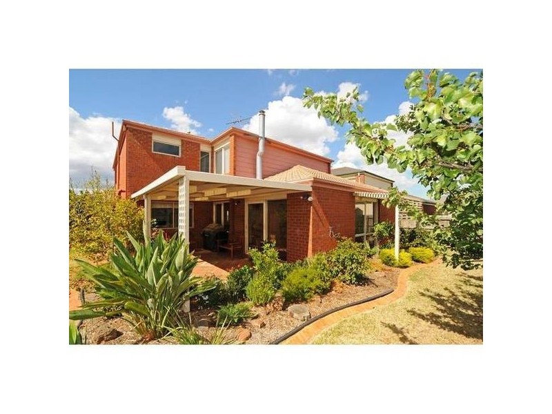 17 Dongala Drive, Werribee VIC 3030